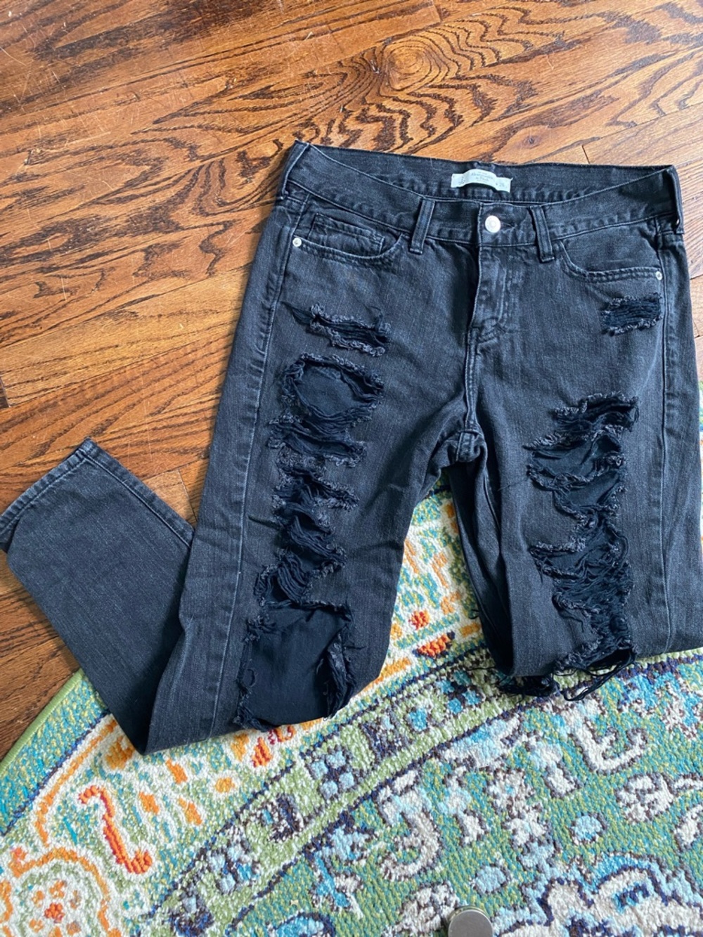 Abercrombie & Fitch Black Distressed Skinny Jeans